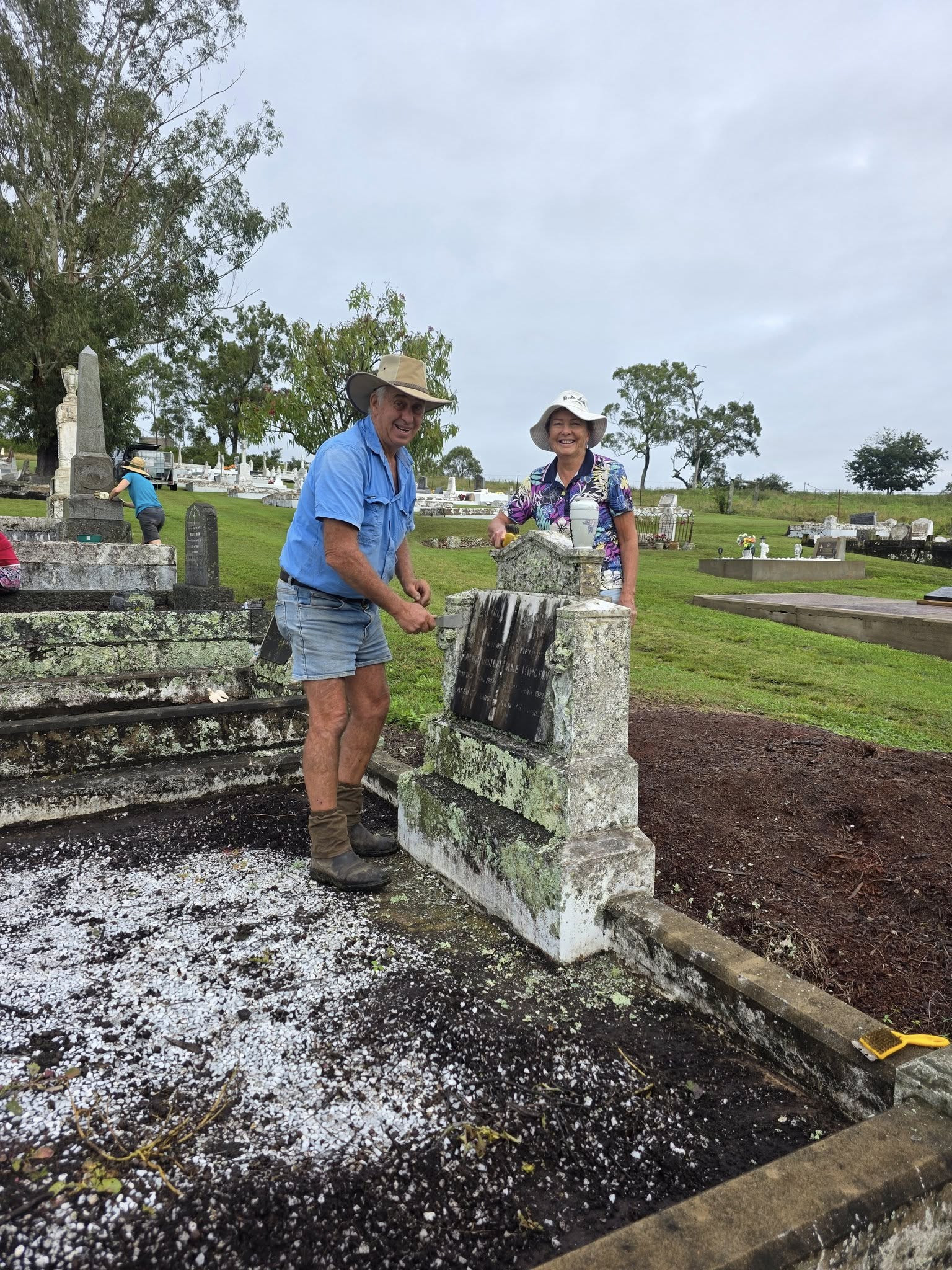 FKC volunteers hard at work. Photo: Denise Modistach.