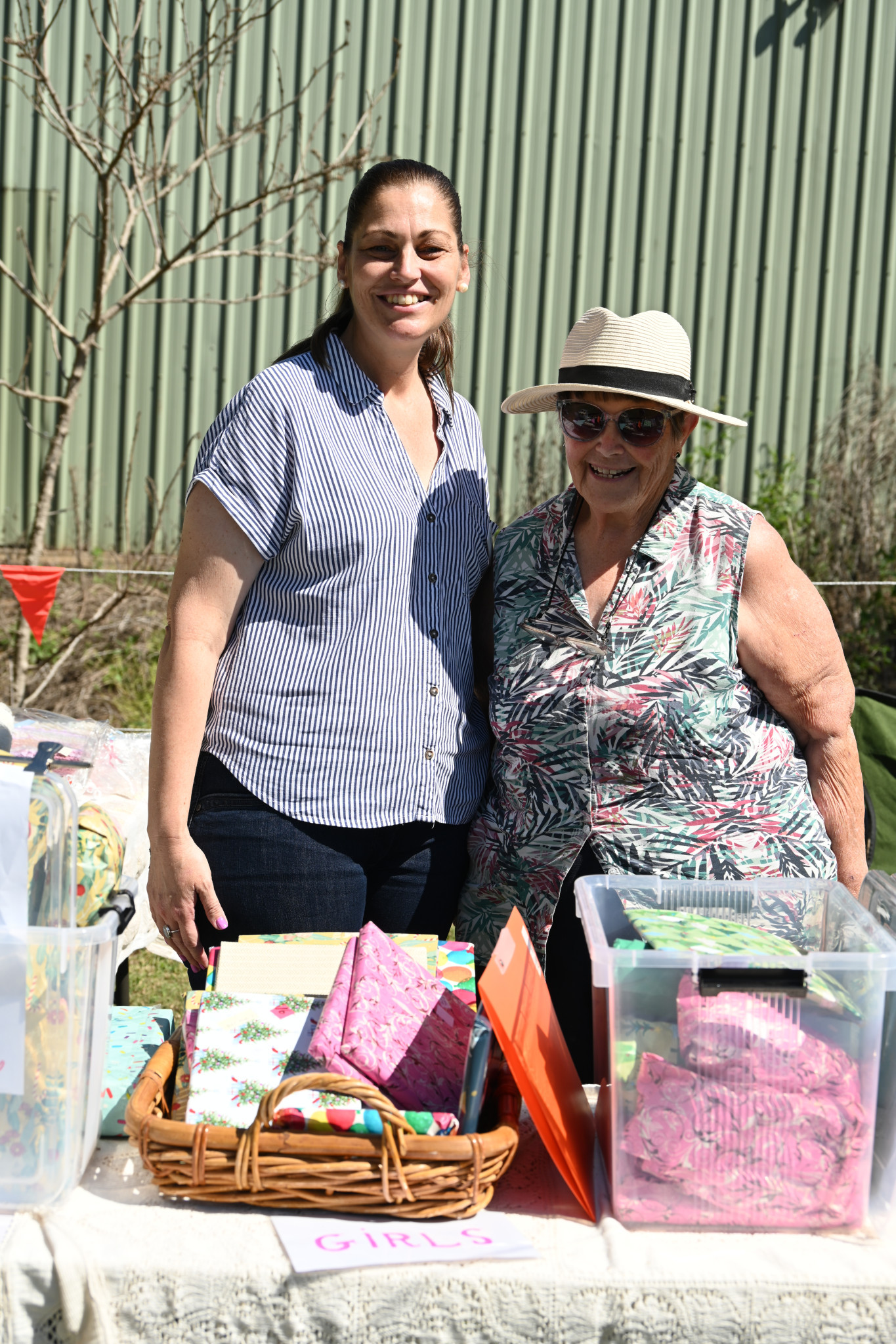 Cr Sally Jess with stallholder.