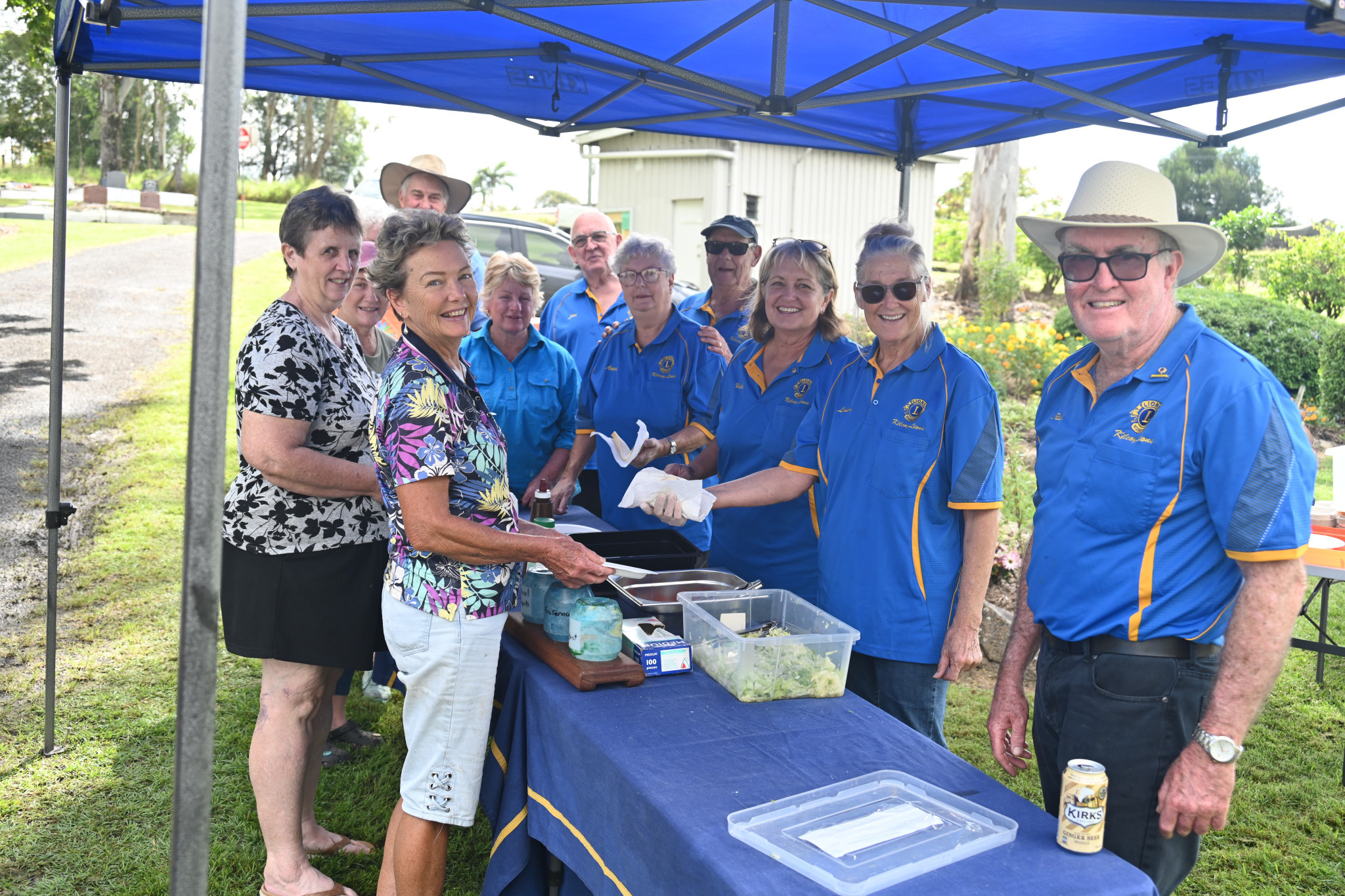 Free BBQ by the Kilcoy Lions for the working bees. Photo: Marina Gomide.