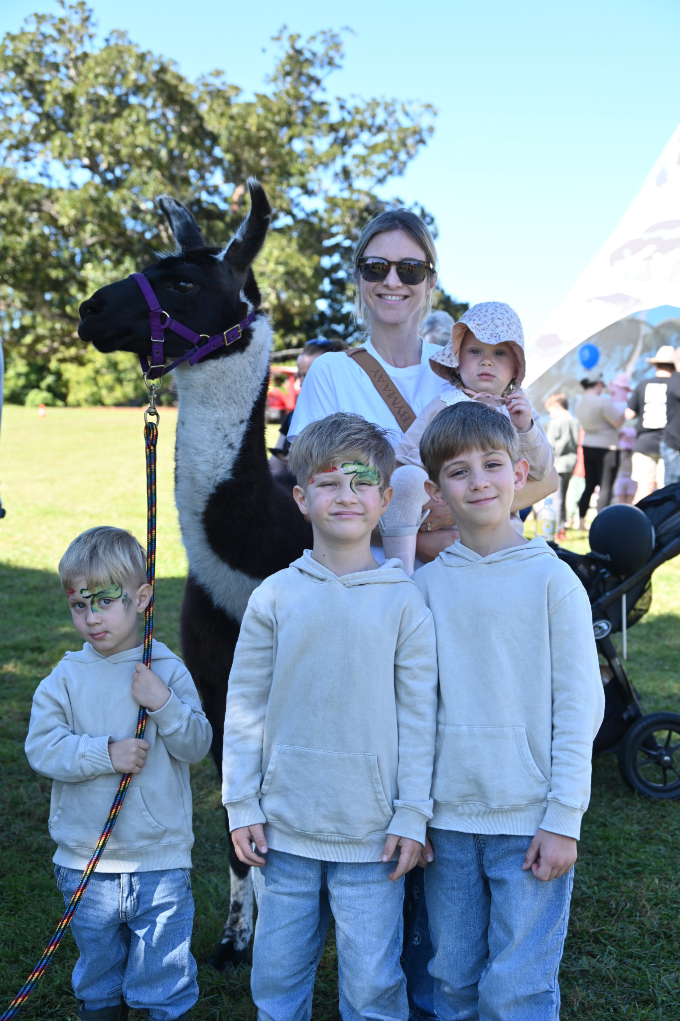 Rachel with Silas, Jude, Eli and Vera with Ottaba Llama.