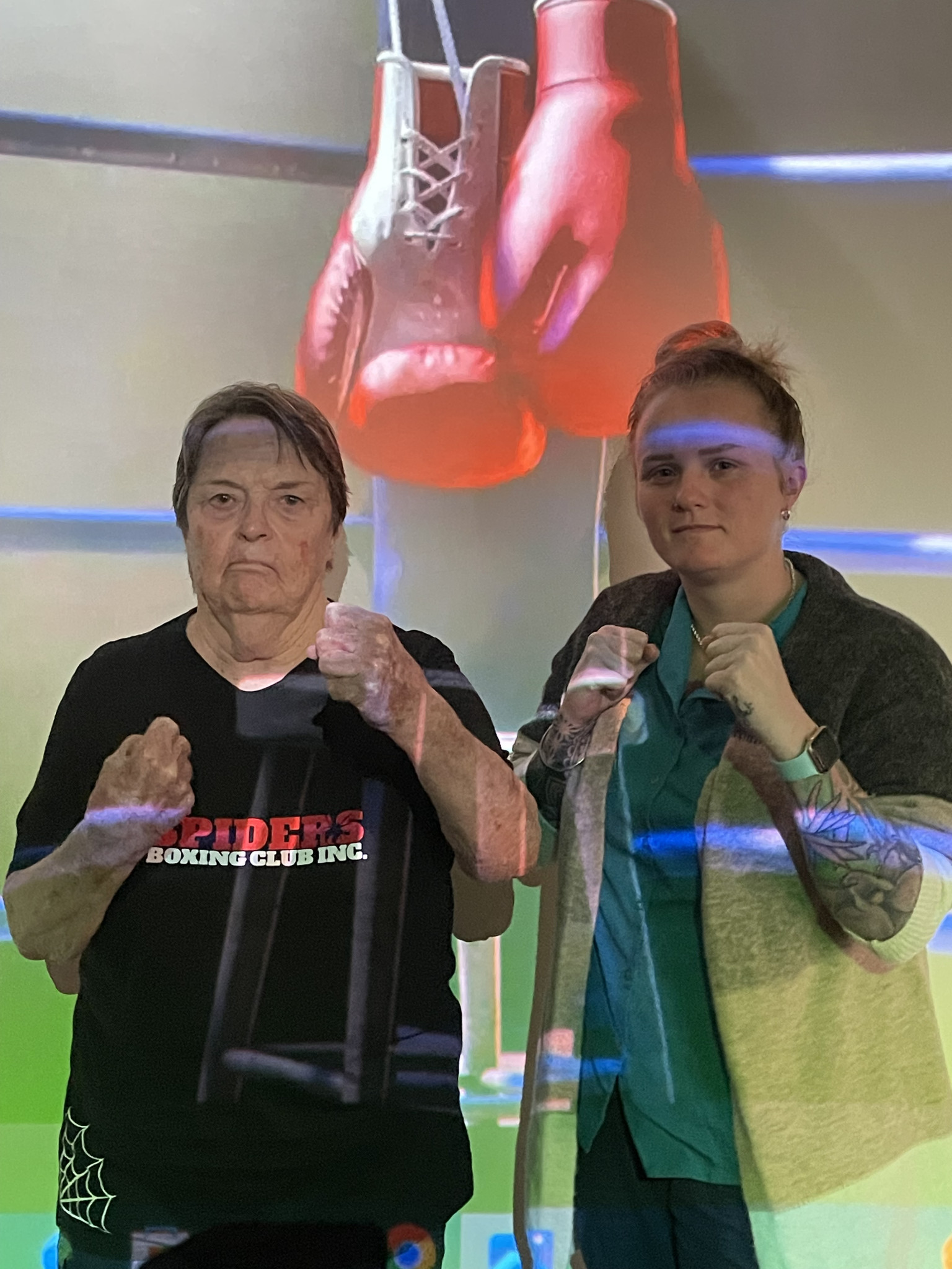 Kay Hooper and Sharnie Wilson ready to box.