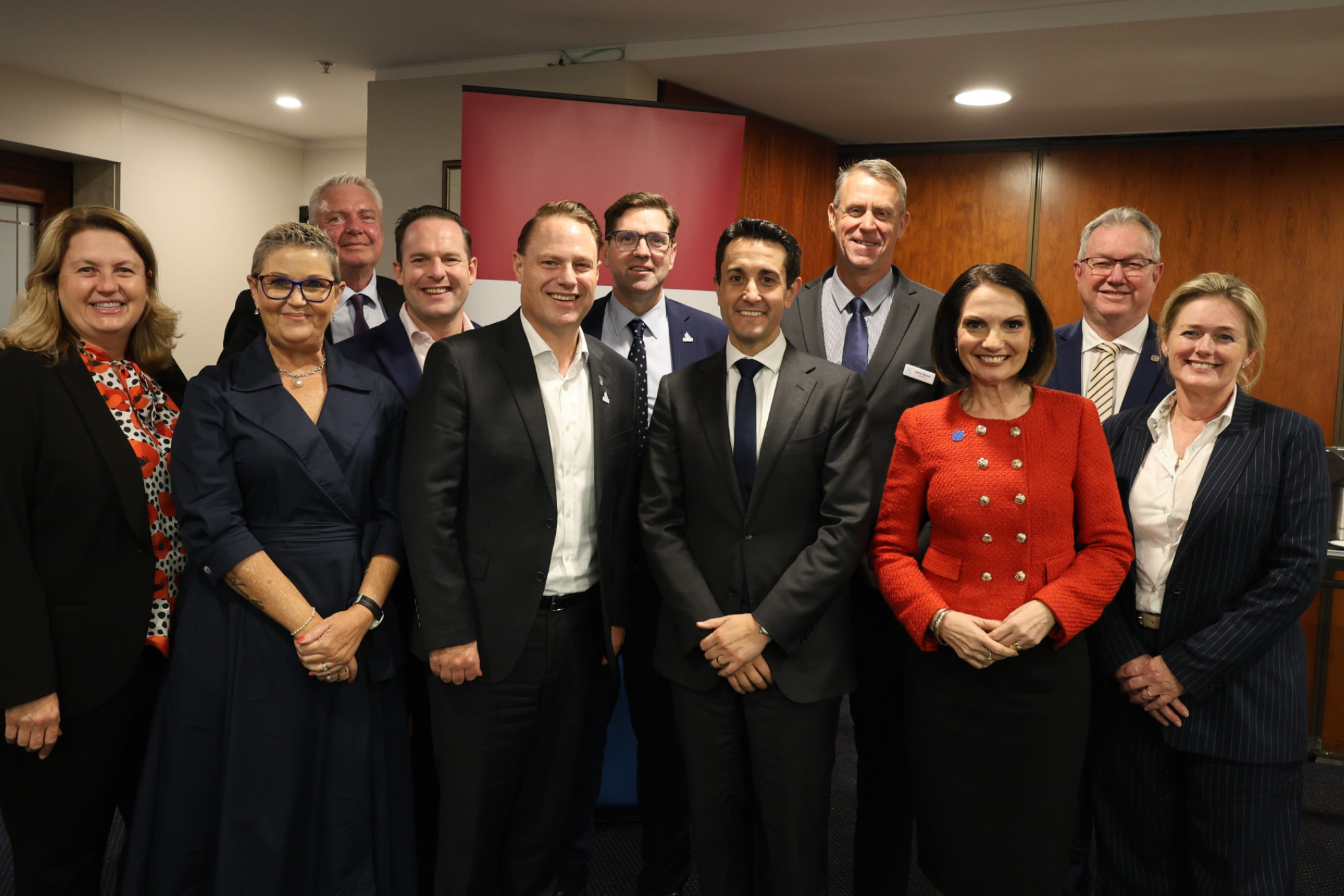 COMSEQ Mayors with Premier Crisafulli.