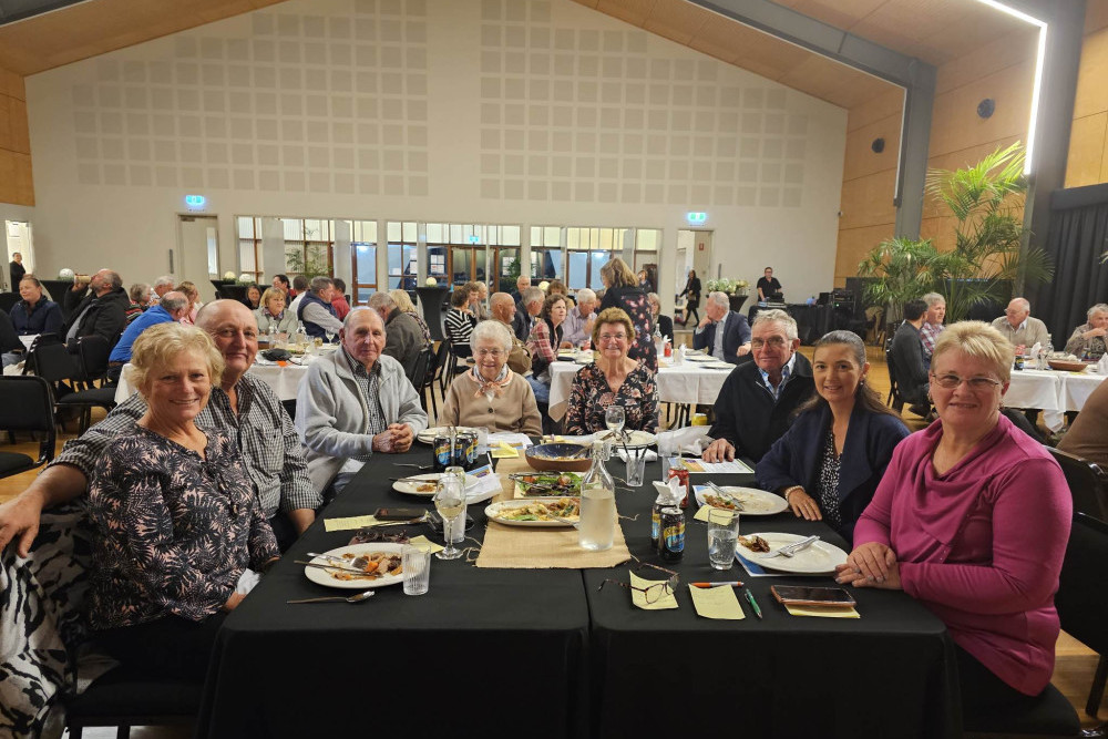 Attending the Farmers Big Night Out were Julie and Errol Gerber, John and Betty Keller, Jan and Jono Lewis, Lahtasha Lewis and Colleen Allen.