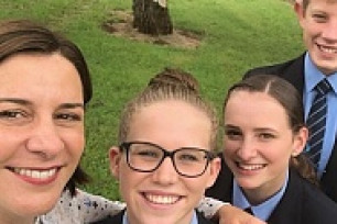 $1,000 for year 12 leavers - feature photo