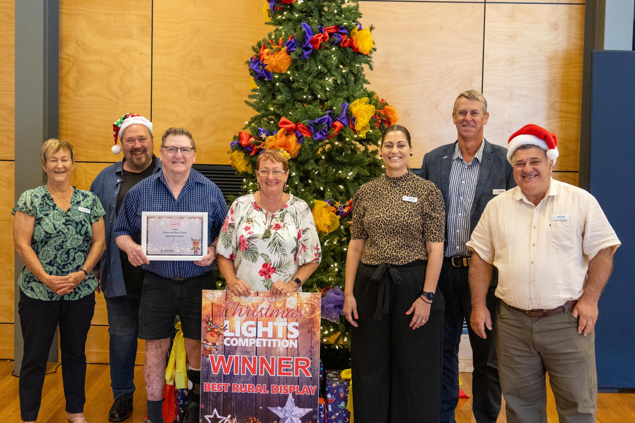 Best Rural Display winners Bevan and Denise Kunde with Somerset Councillors. (4009 Esk Kilcoy Road, Hazeldean)