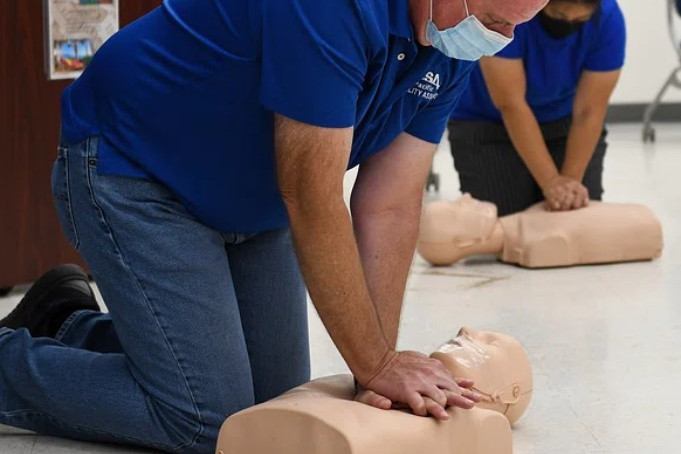 CPR campaign urges regional Aussies to learn lifesaving skills - feature photo