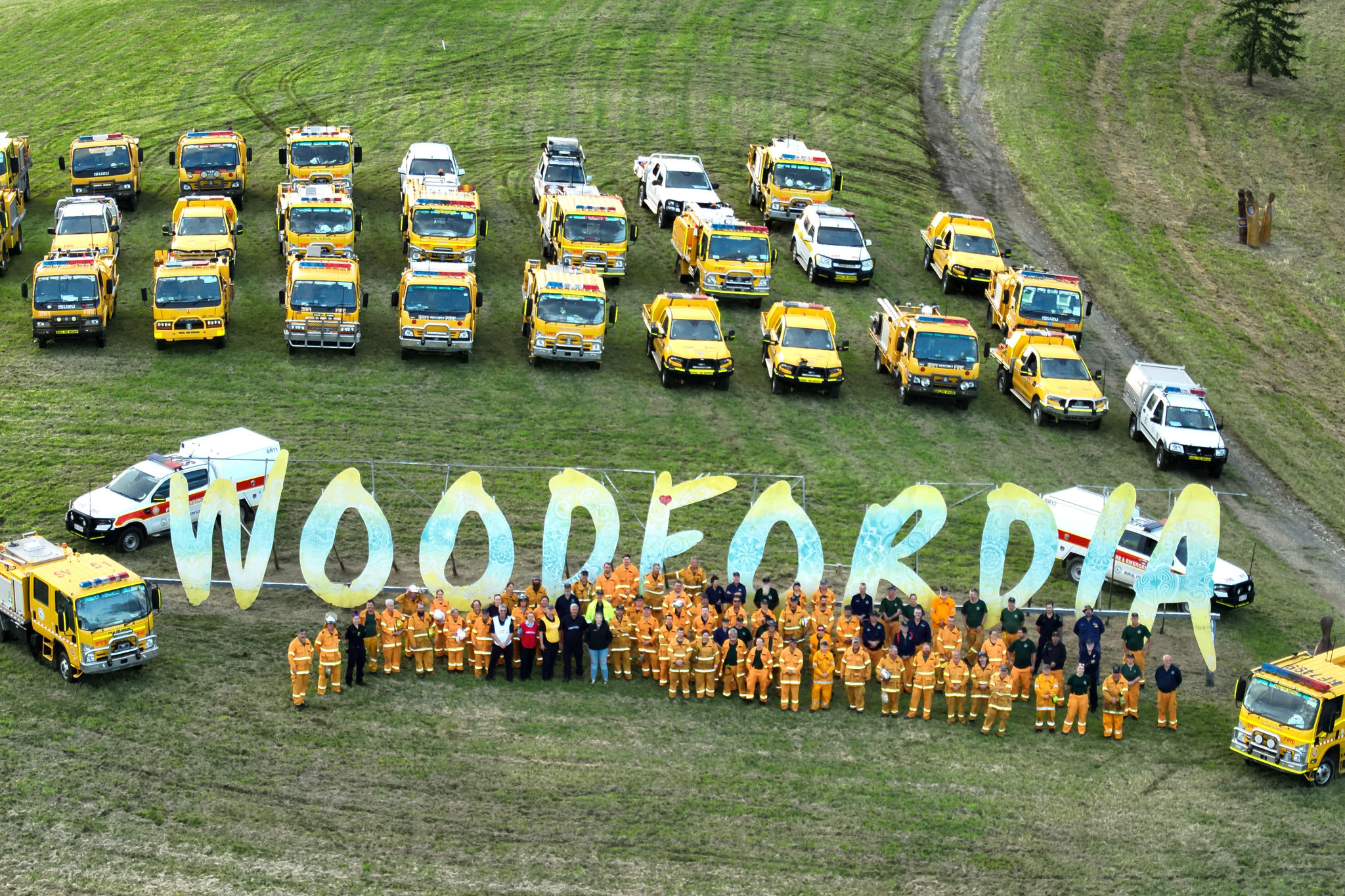 Volunteer firefighters converged at Woodford last weekend to participate in a large trainingexercise.