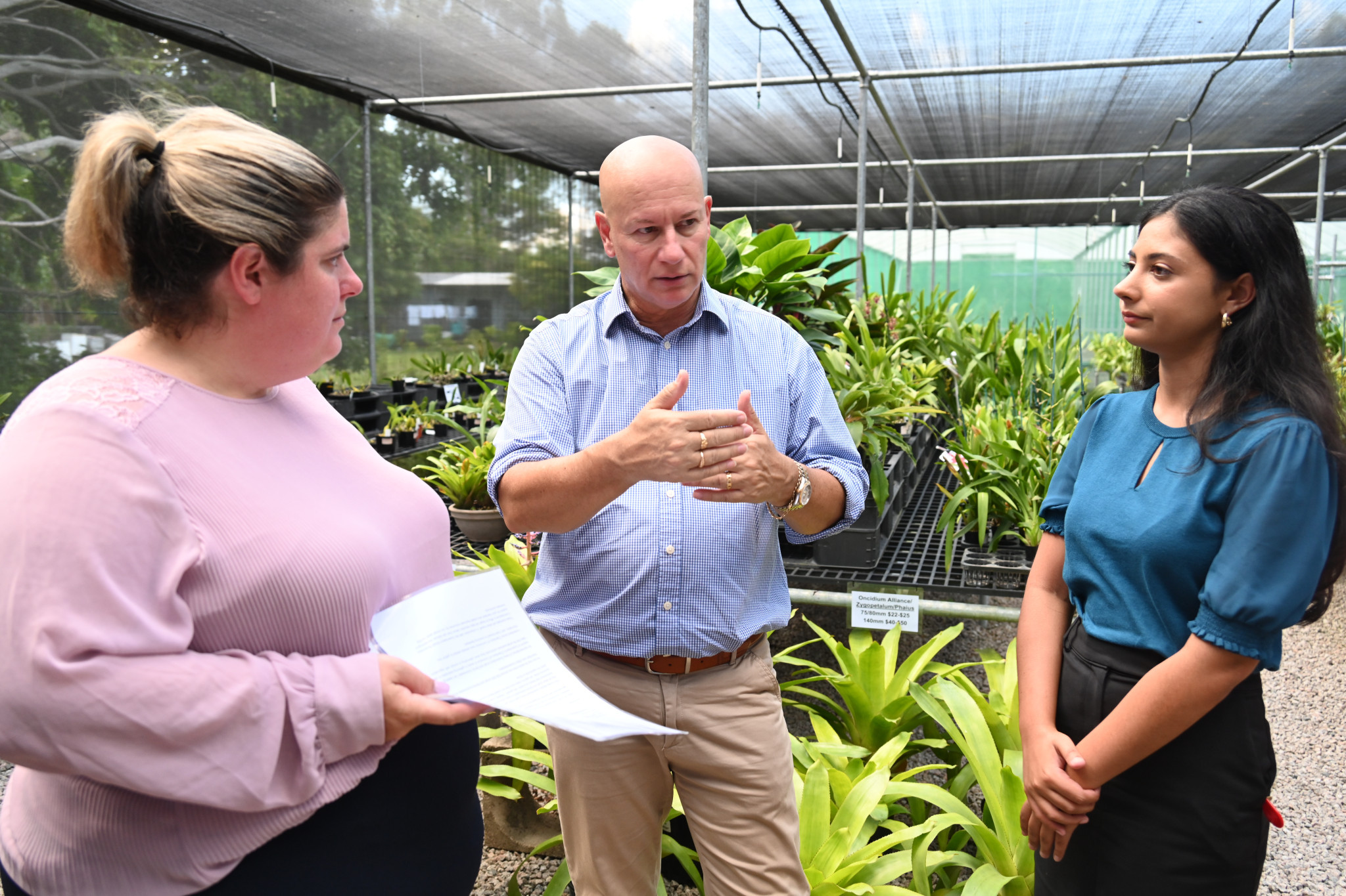 (L-R) Carla Melbourne, Steve Minnikin MP and Ariana Doolan MP. Pic: Marina Gomide.