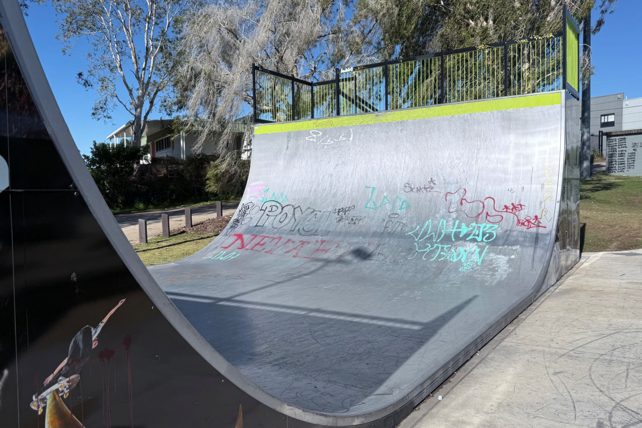 Damages done to new vert ramp. Photos: Marina Gomide.