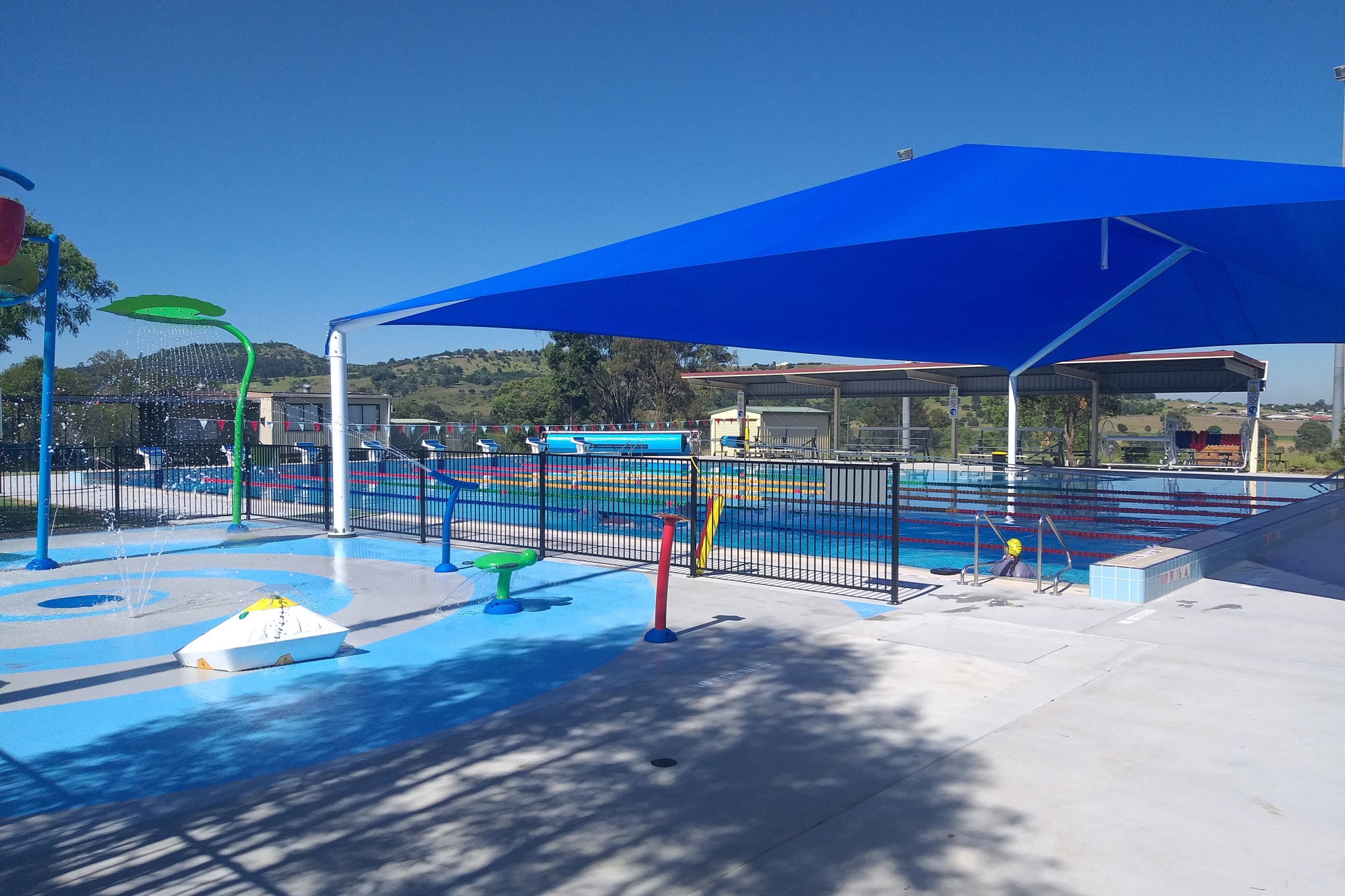 Lowood Swimming Pool to stay open 4 weeks longer - feature photo
