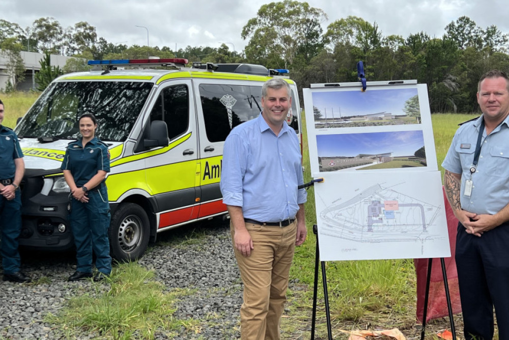 Mark Ryan MP with Assistant Commissioner Tony Armstrong from QAS and two local paramedics excited to announce that plans are complete for a new $6.2 million ambulance station in Morayfield.