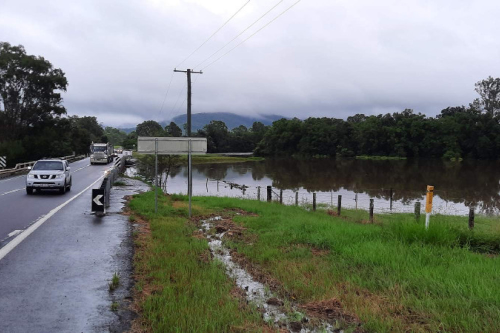 The Stanley River continues to rise, but has yet to cut the D'Aguilar Highway.