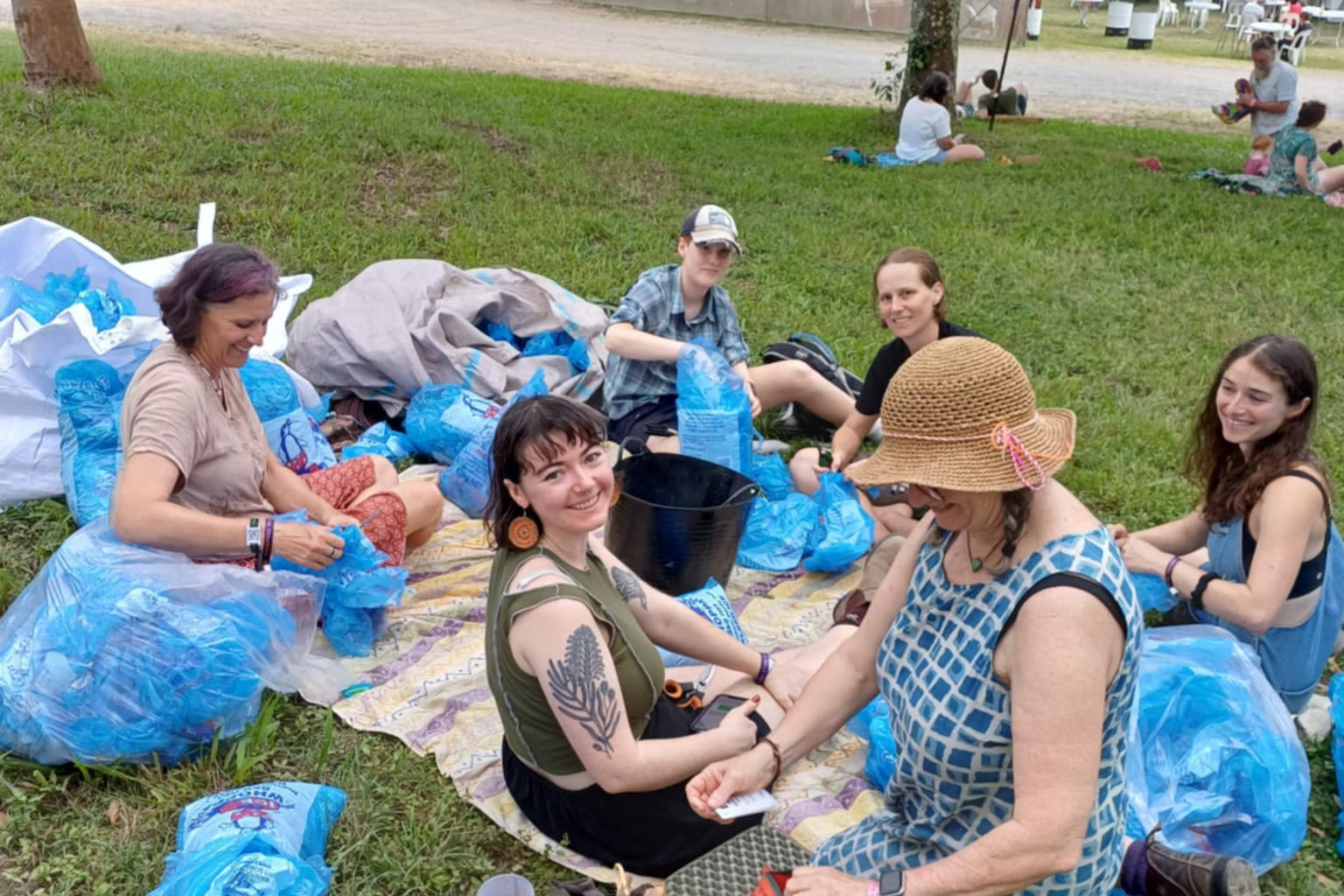 Woodford Folk Festival Garbology volunteers.