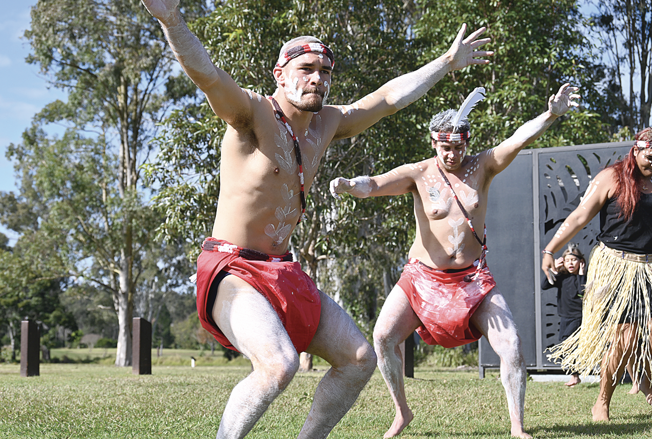 Jinibara Dance Troupe.